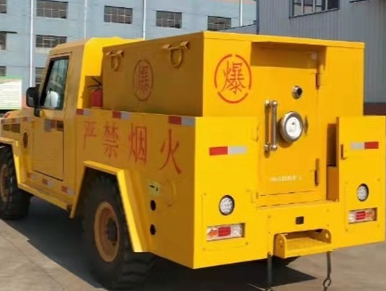 雨山凯龙爆破器材运输车：保障爆破任务的安全运行